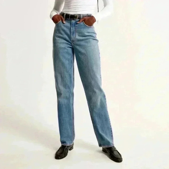 ABERCROMBIE FITCH The 90s Straight Ultra High Rise Jeans Sz 28/ 6L  Medium Wash - Picture 1 of 14